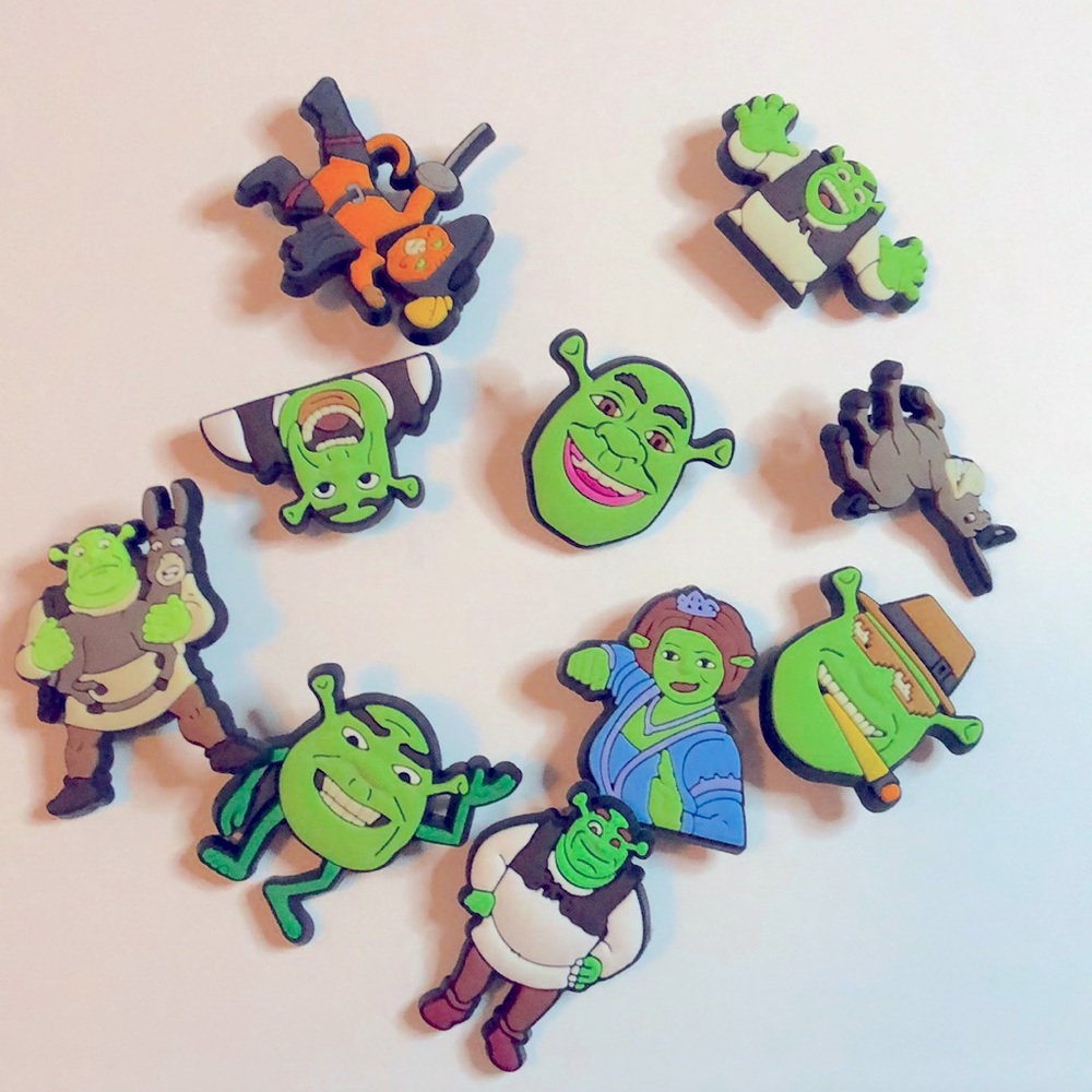 Shriek shoe charms